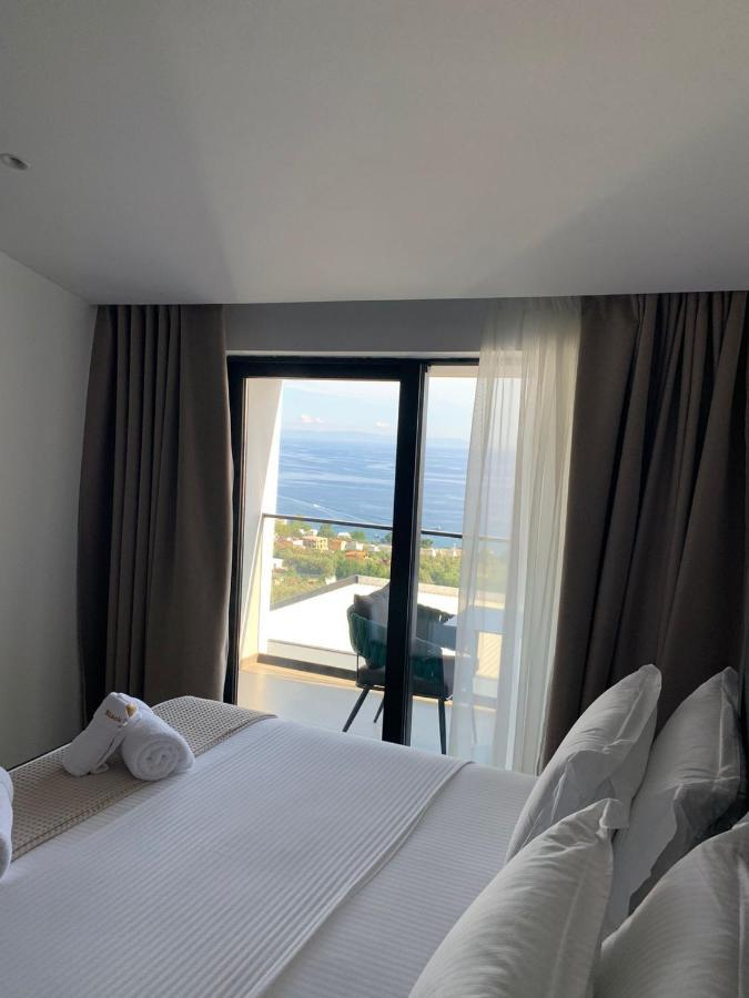Black Diamond Hotel Dhermi Exterior photo
