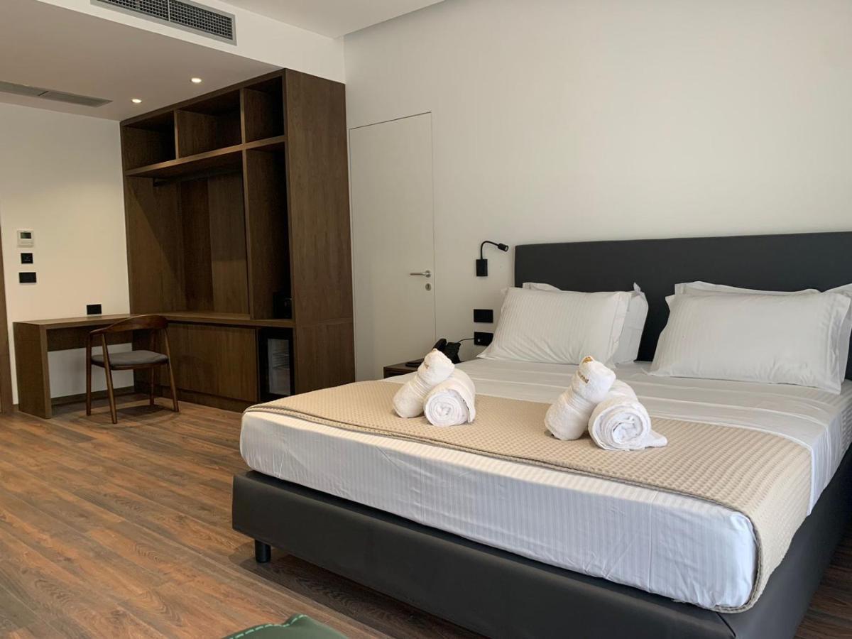 Black Diamond Hotel Dhermi Exterior photo